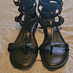 BORN Leather Toe sandals size 8